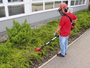 Einhell Akku-Teleskop-Heckenschere GE-HH 18/45